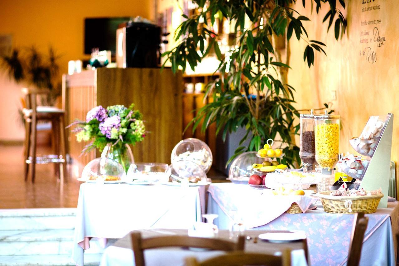 Hotel Villa Flora 보글리아스코 외부 사진